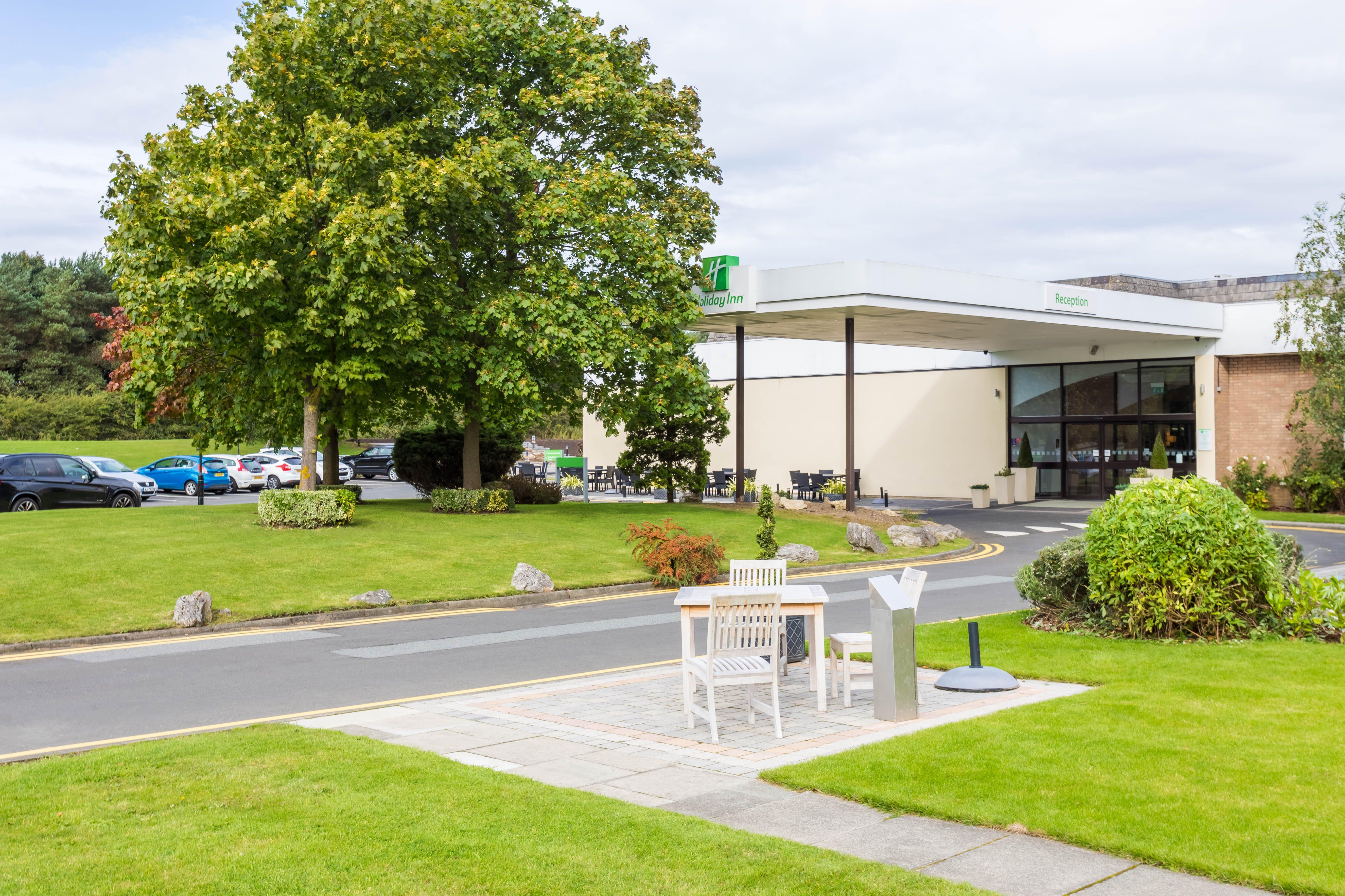 Holiday Inn Newcastle Gosforth Park By Ihg Seaton Burn Exterior photo