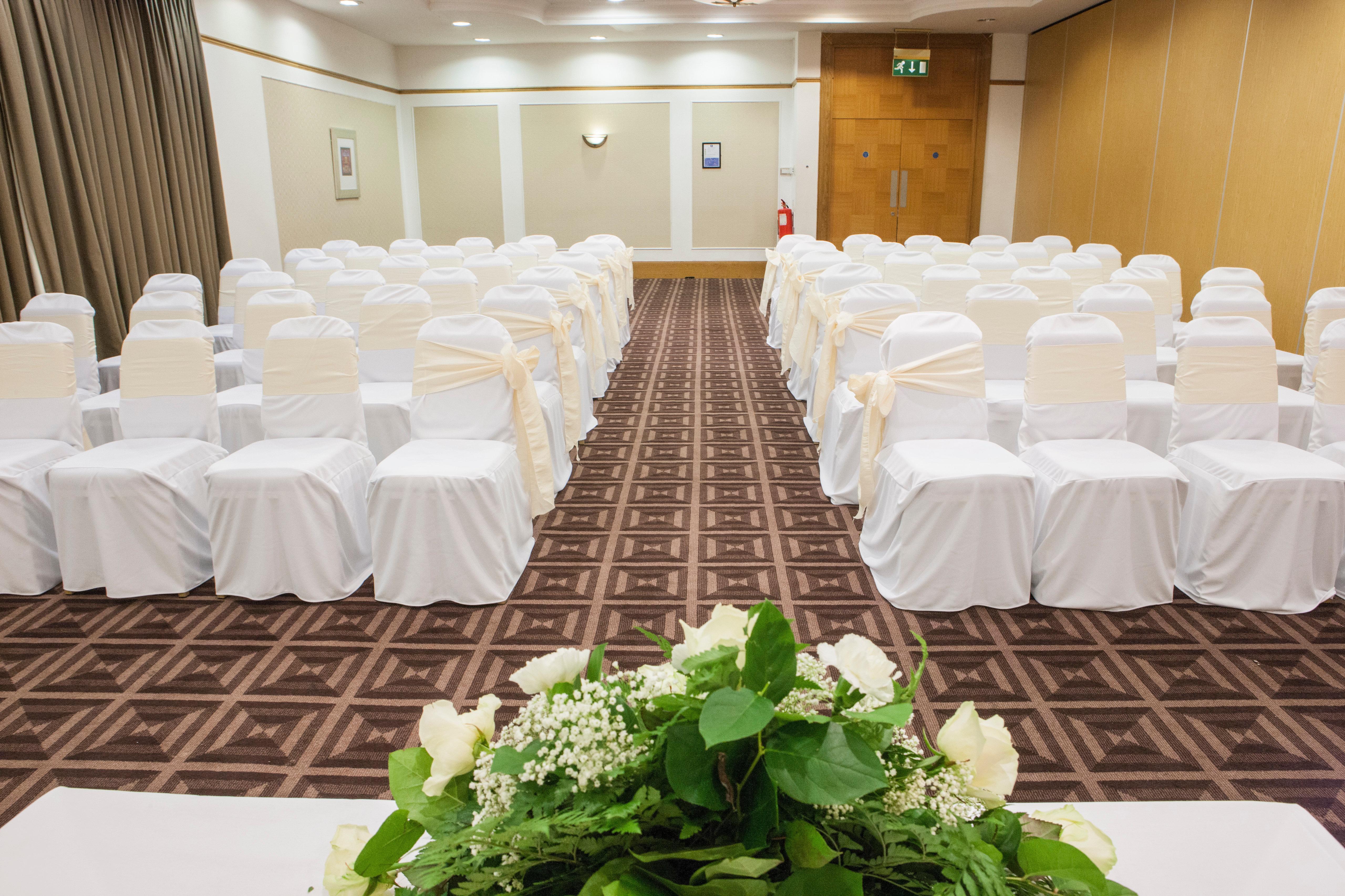 Holiday Inn Newcastle Gosforth Park By Ihg Seaton Burn Exterior photo